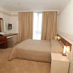 Hugo Hotel