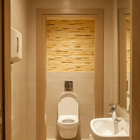 Otel Hugo 3*