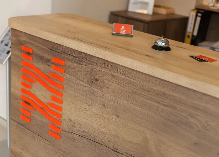 מלון Hugo וארנה