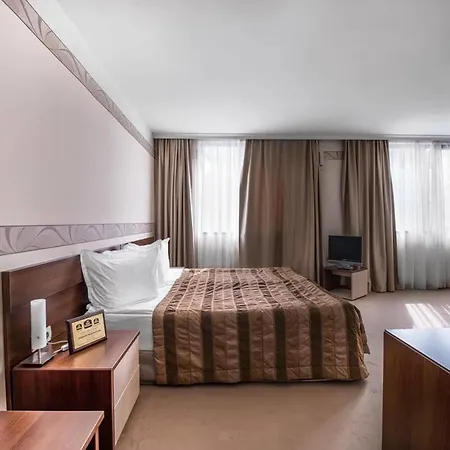 Hugo Hotel